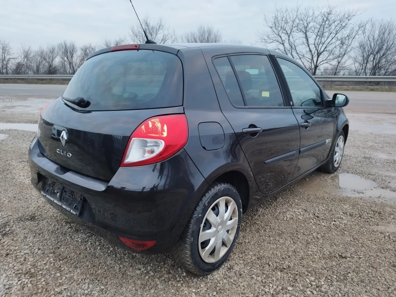 Renault Clio 1.2 i 75 kc., снимка 5 - Автомобили и джипове - 53483608