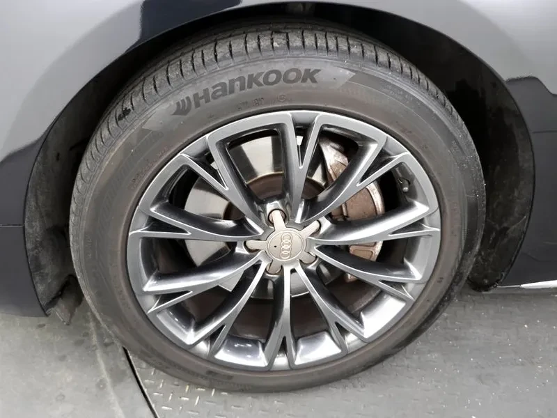 Audi A8 3.0 Tfsi Quattro, снимка 5 - Автомобили и джипове - 54188750