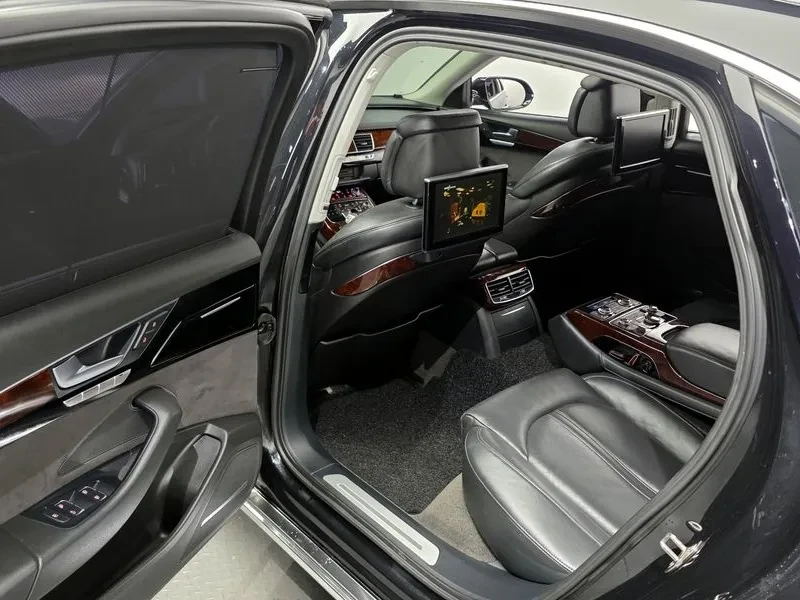 Audi A8 3.0 Tfsi Quattro, снимка 11 - Автомобили и джипове - 54188750