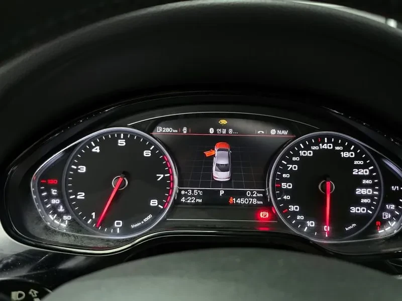 Audi A8 3.0 Tfsi Quattro, снимка 8 - Автомобили и джипове - 54188750