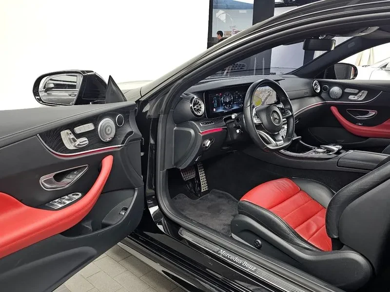 Mercedes-Benz E 220 D Coupe, снимка 10 - Автомобили и джипове - 56091833