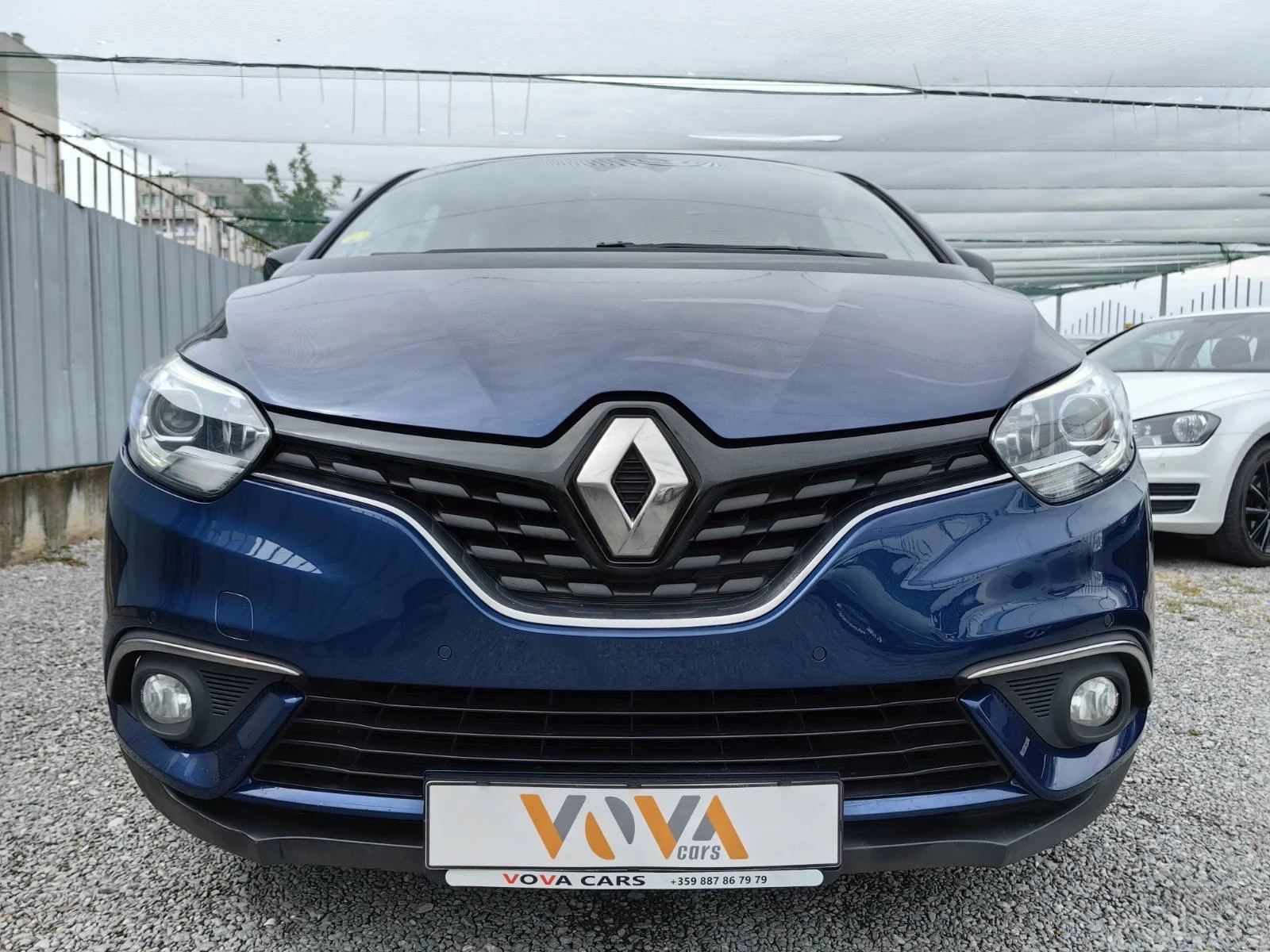 Renault Scenic 1.7Blue dci Limited-120к.с - изображение 6