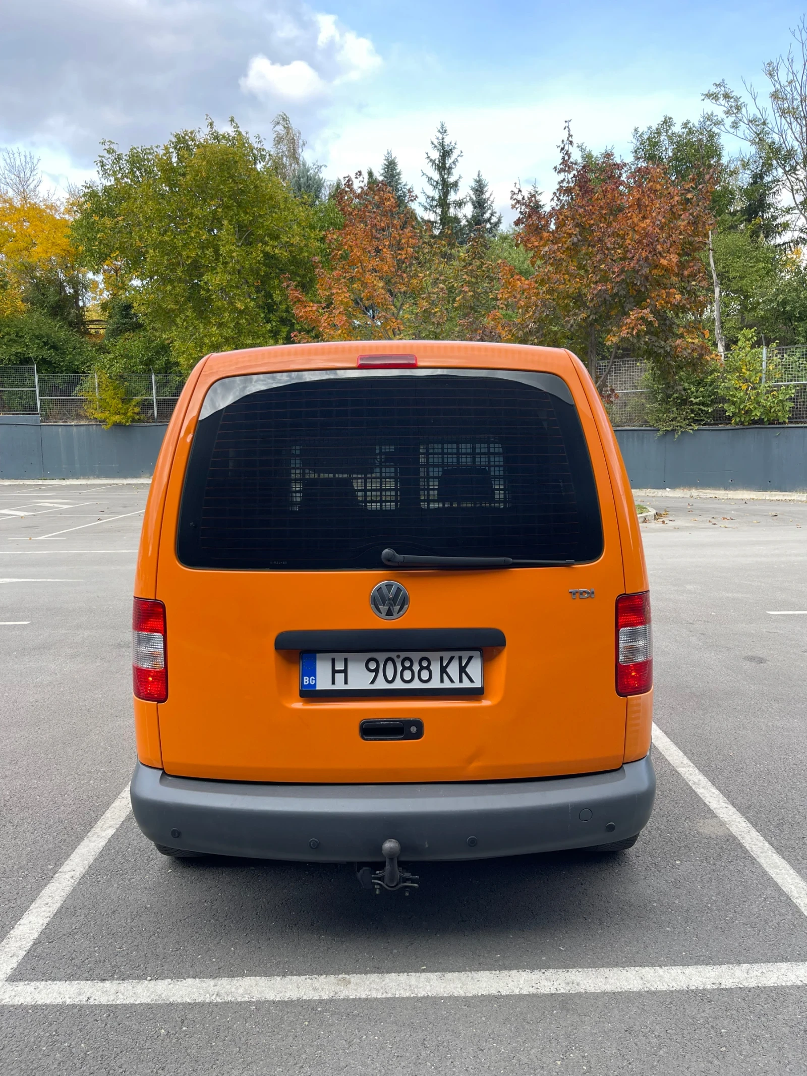 VW Caddy 1.9TDI 105кс Обслужен всичко платено! - изображение 8