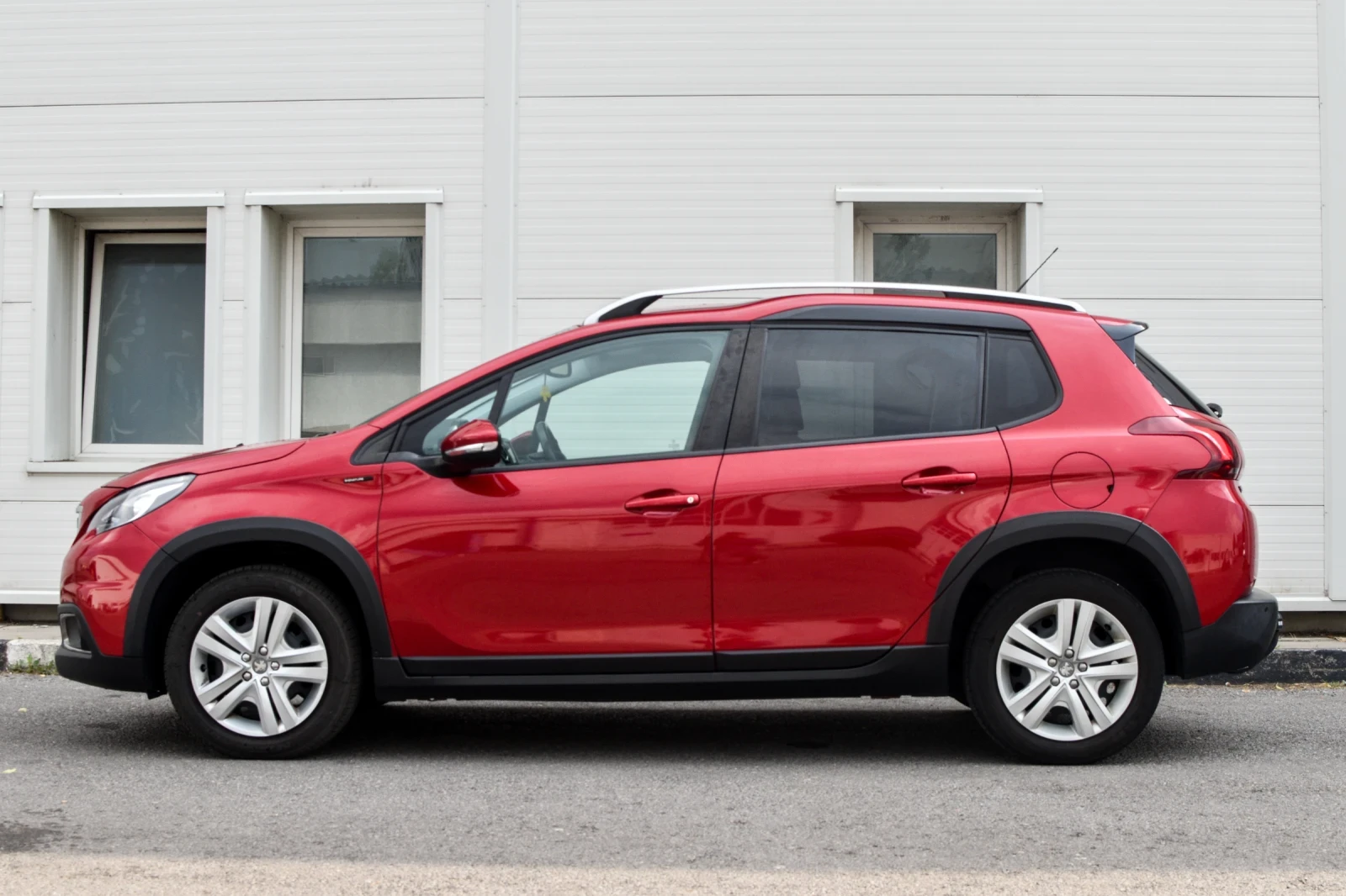 Peugeot 2008 1.2 Signature * Auto* * 98 Хил.км*  - изображение 9