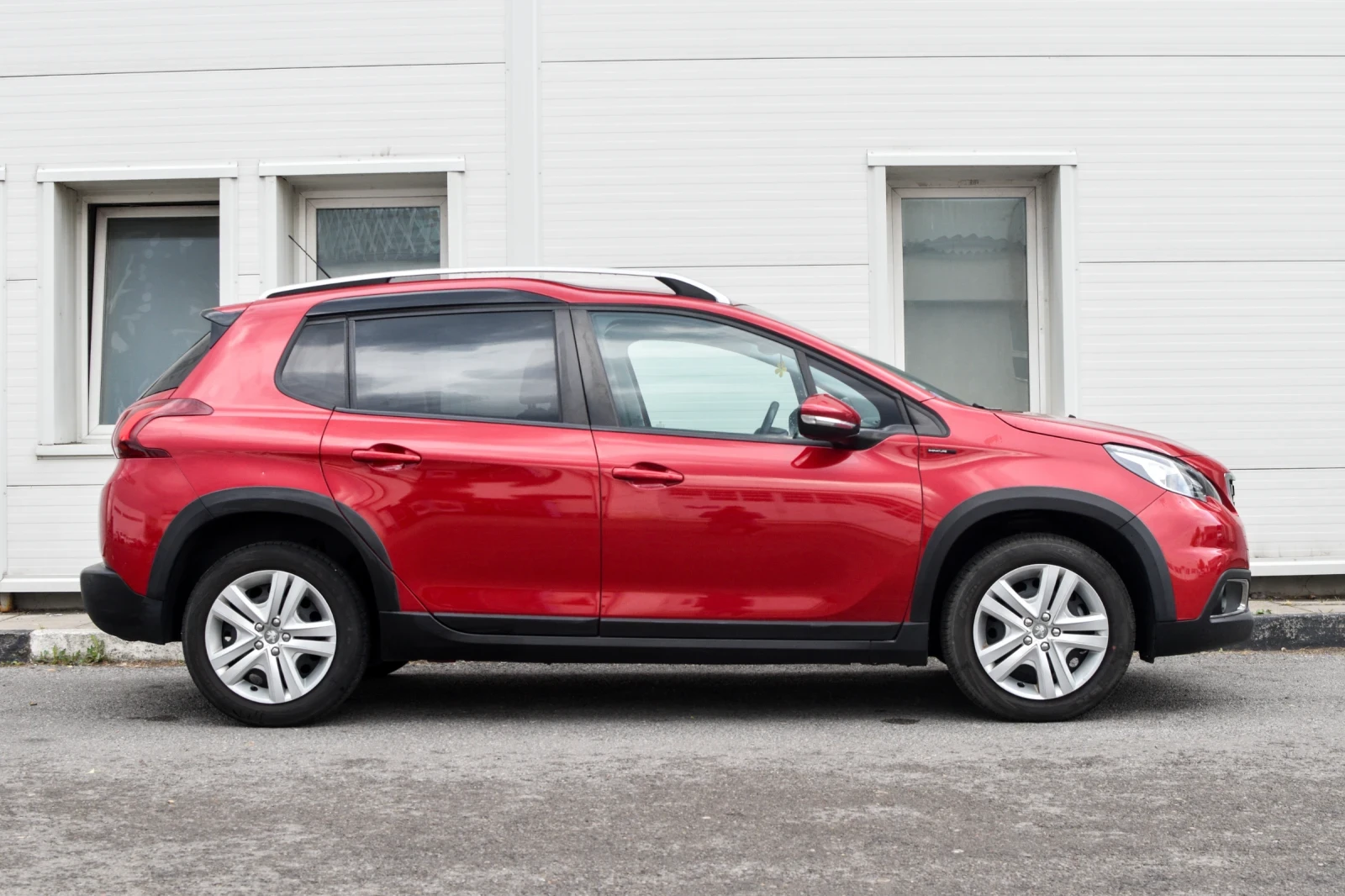 Peugeot 2008 1.2 Signature * Auto* * 98 Хил.км*  - изображение 5