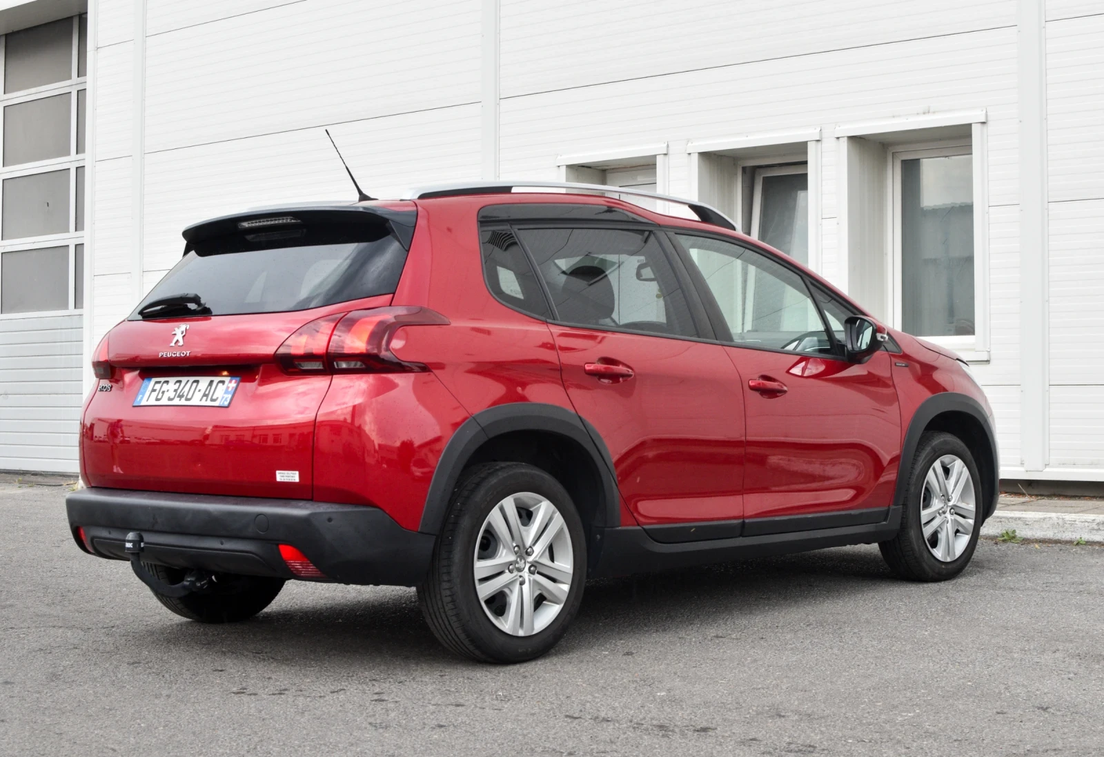 Peugeot 2008 1.2 Signature * Auto* * 98 Хил.км*  - изображение 6