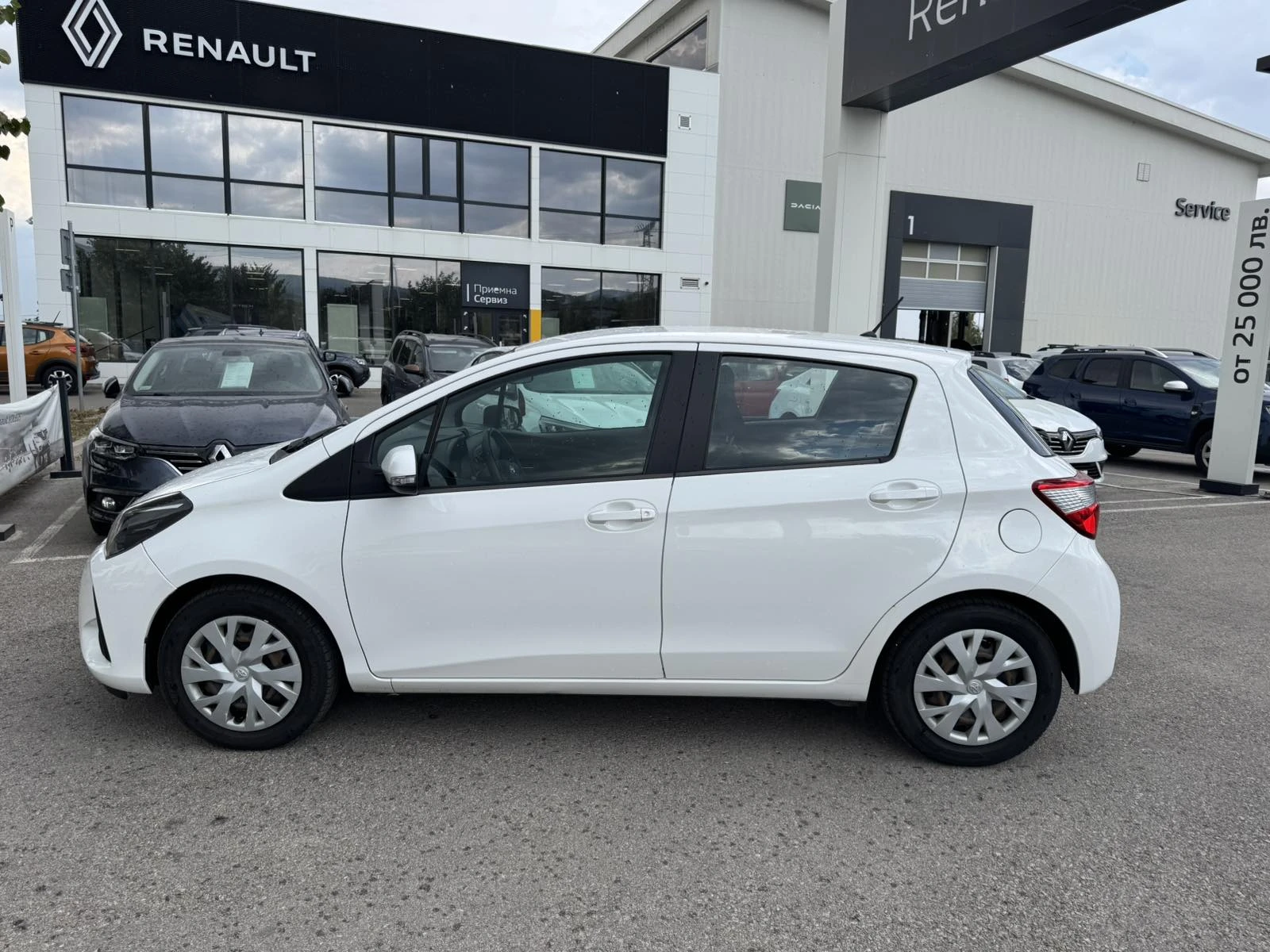 Toyota Yaris 1.5i - изображение 3