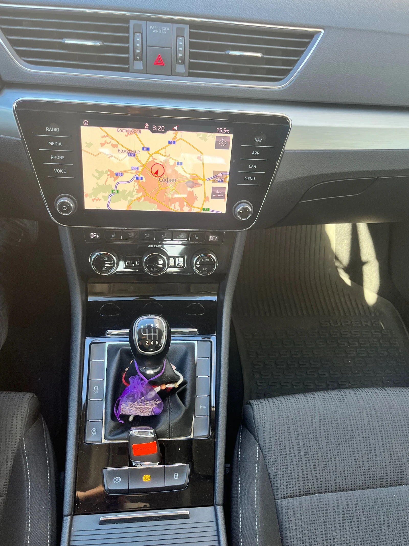 Skoda Superb 2.0TDI  | Mobile.bg — изображение 10