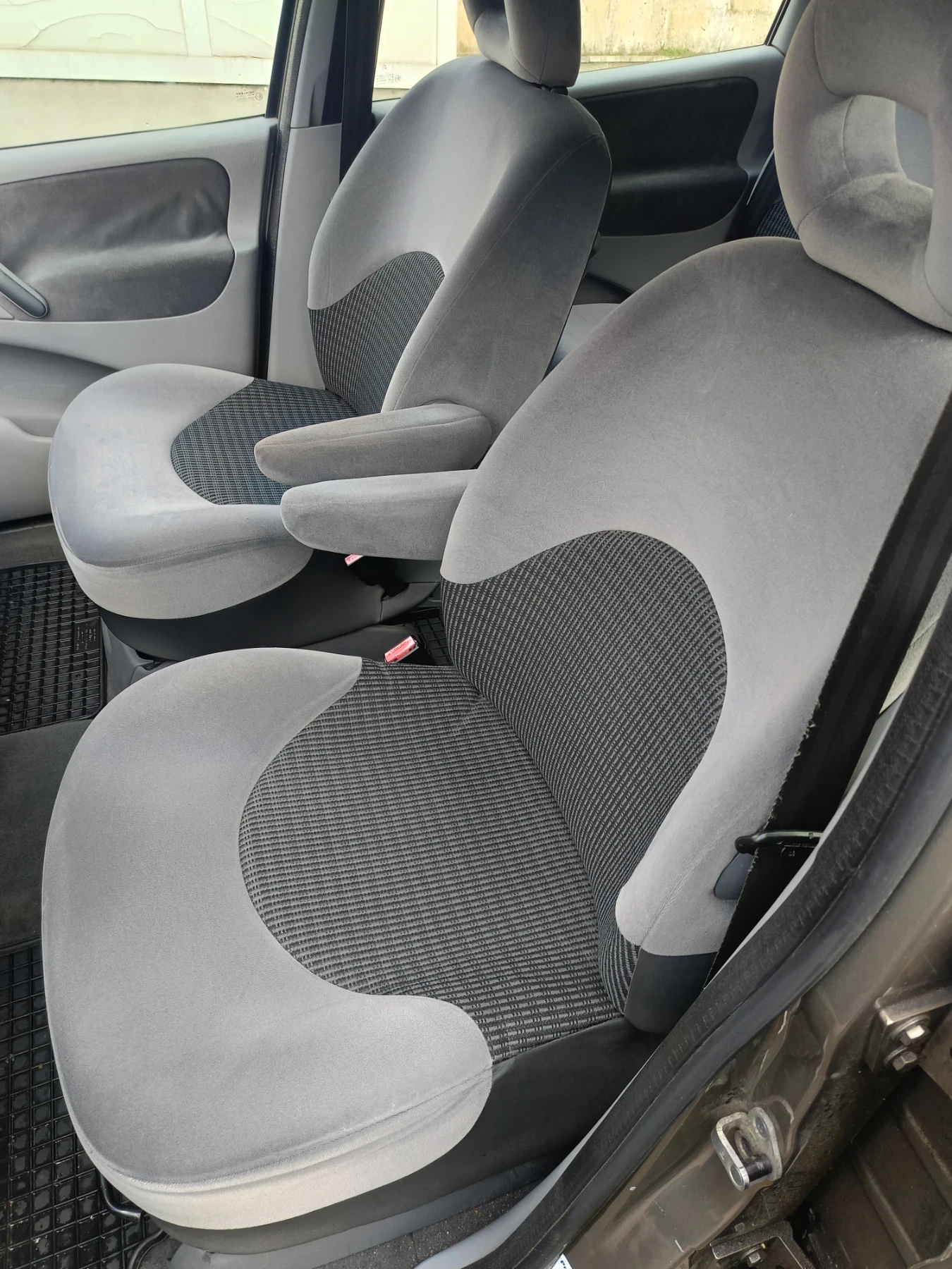 Citroen Xsara picasso 1.6 I  - изображение 8