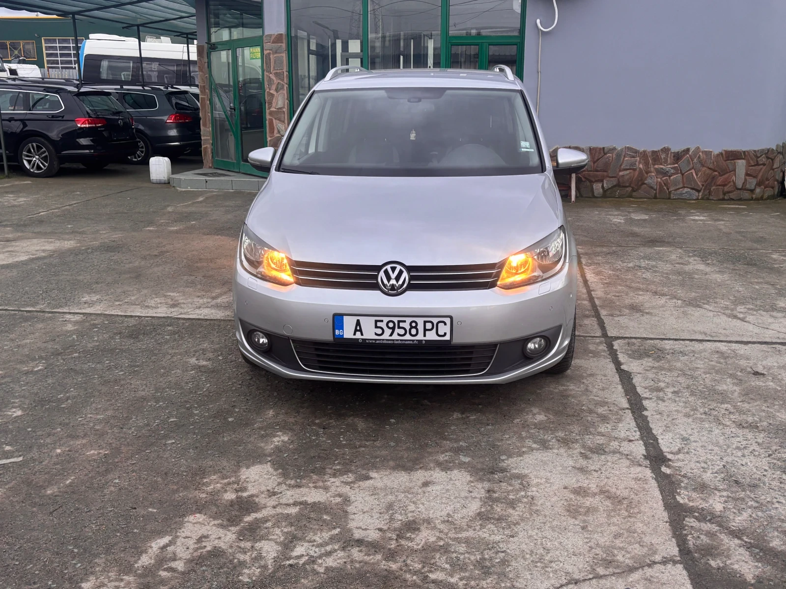 VW Touran 2.0 140 LIfe - изображение 4