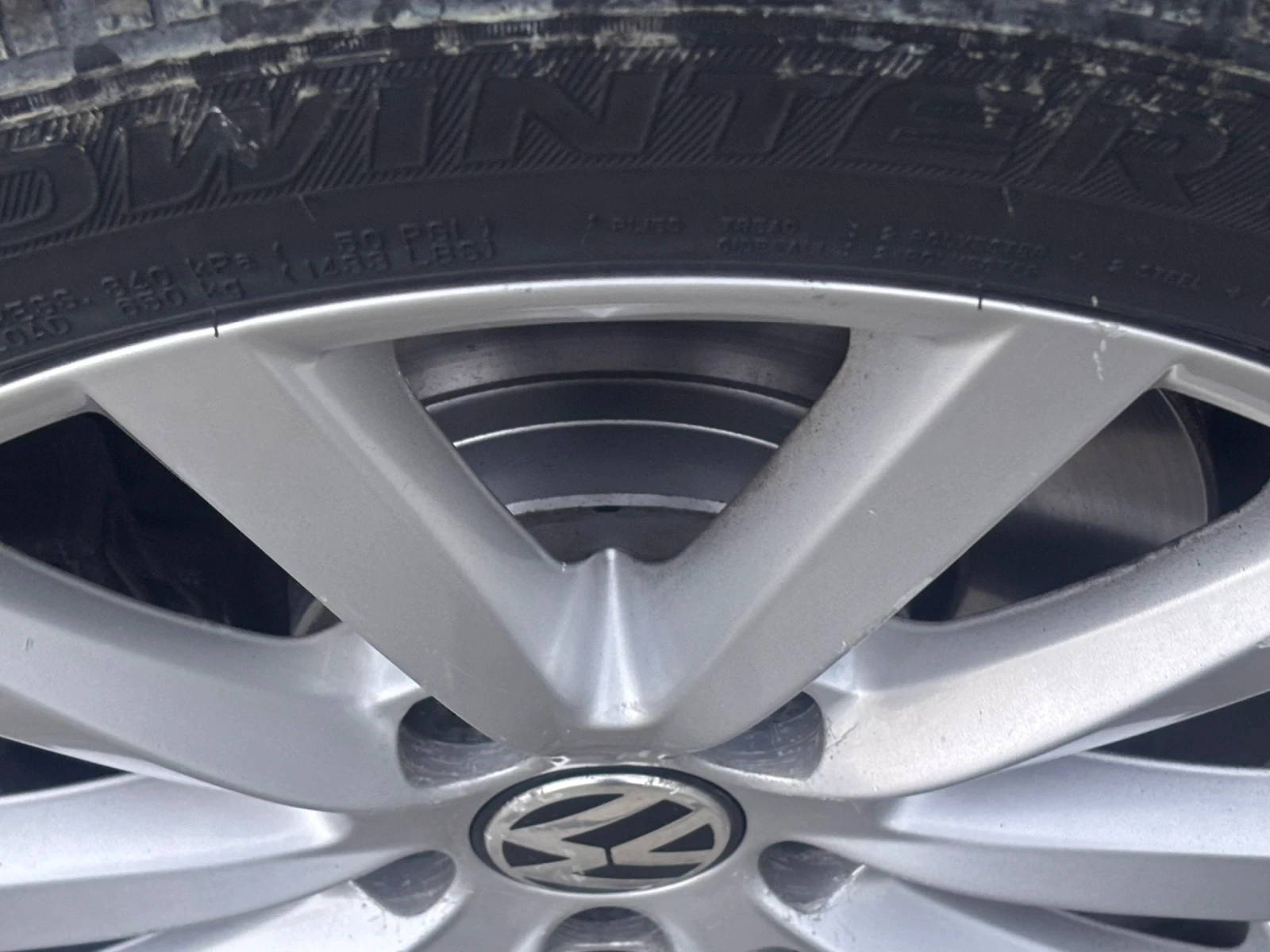 VW Touran 2.0 140 LIfe - изображение 9