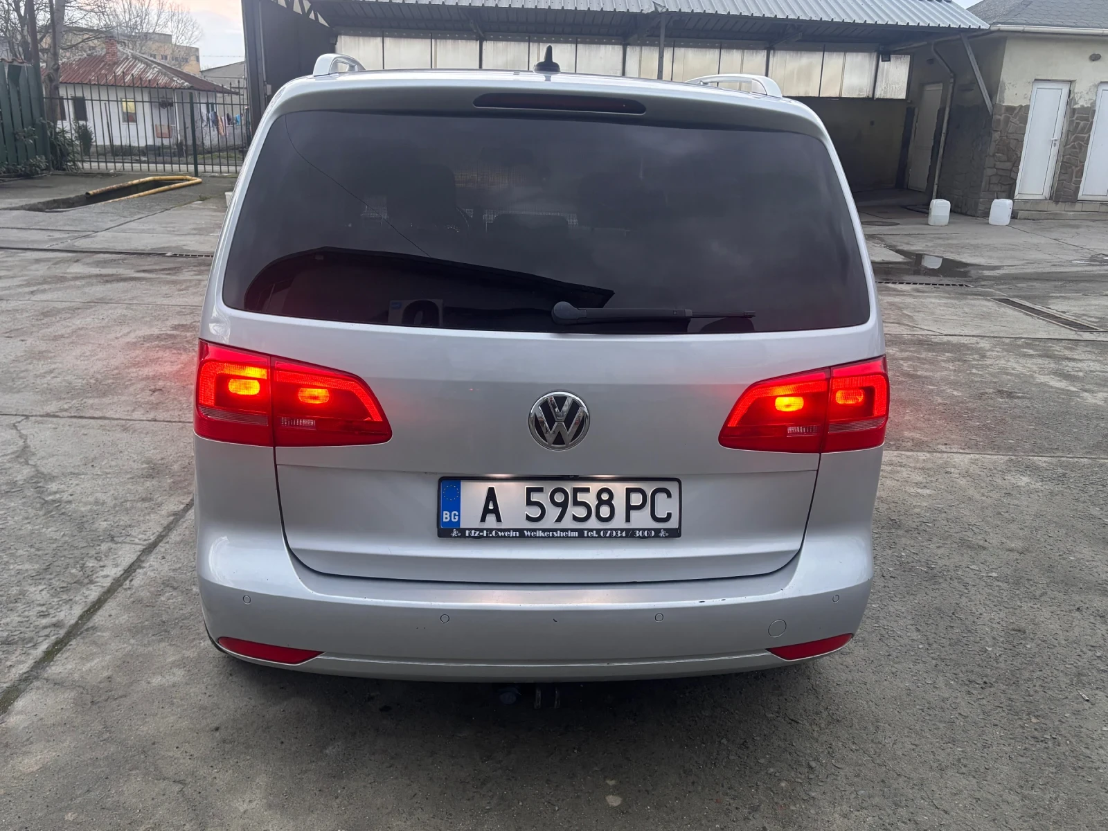 VW Touran 2.0 140 LIfe - изображение 5