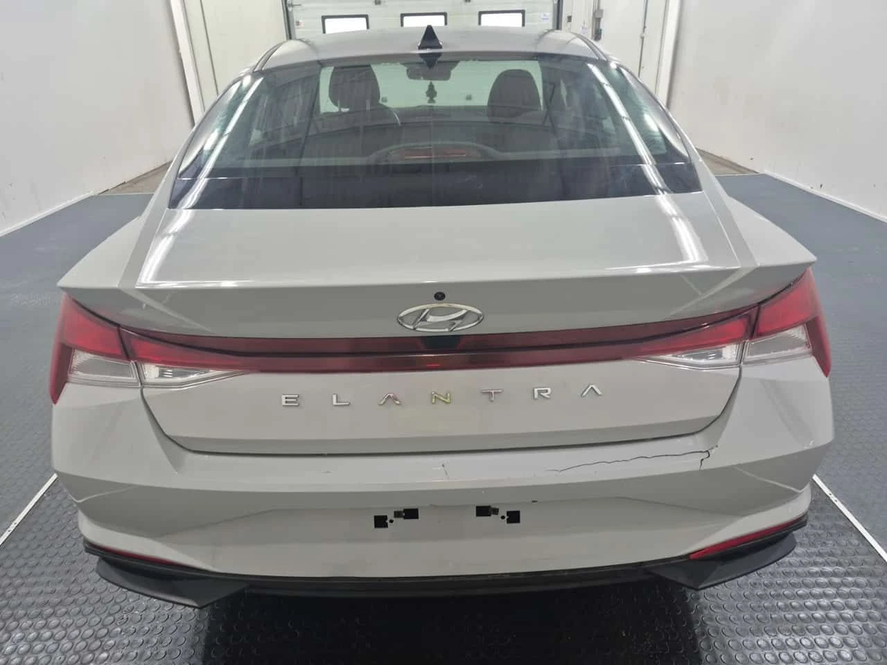 Hyundai Elantra * PREFERRED * CARFAX * ���� �� �� | Mobile.bg � ����������� 5