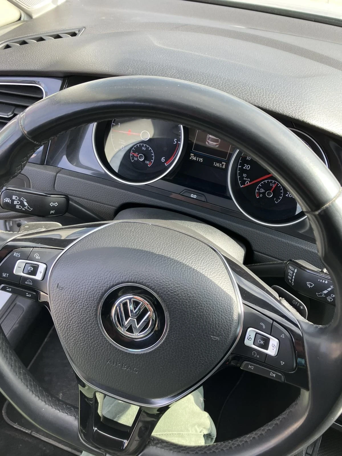 VW Golf 2.0 diesel, снимка 11 - Автомобили и джипове - 53837373