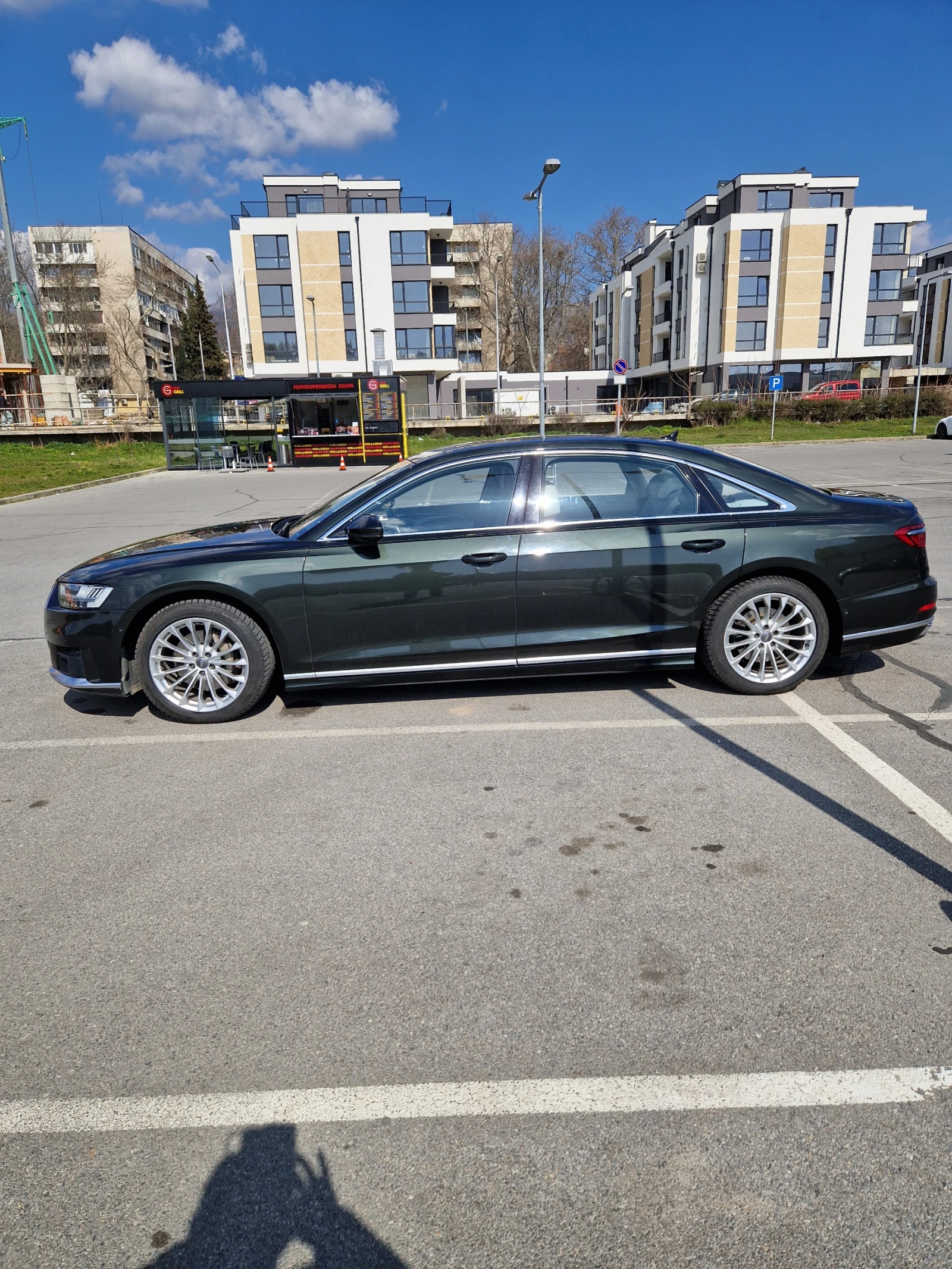 Audi A8 lang