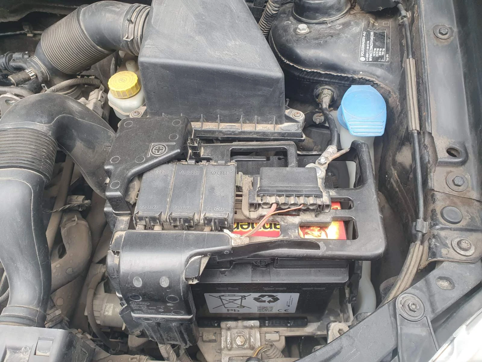 VW Polo 1.2, снимка 11 - Автомобили и джипове - 53959722