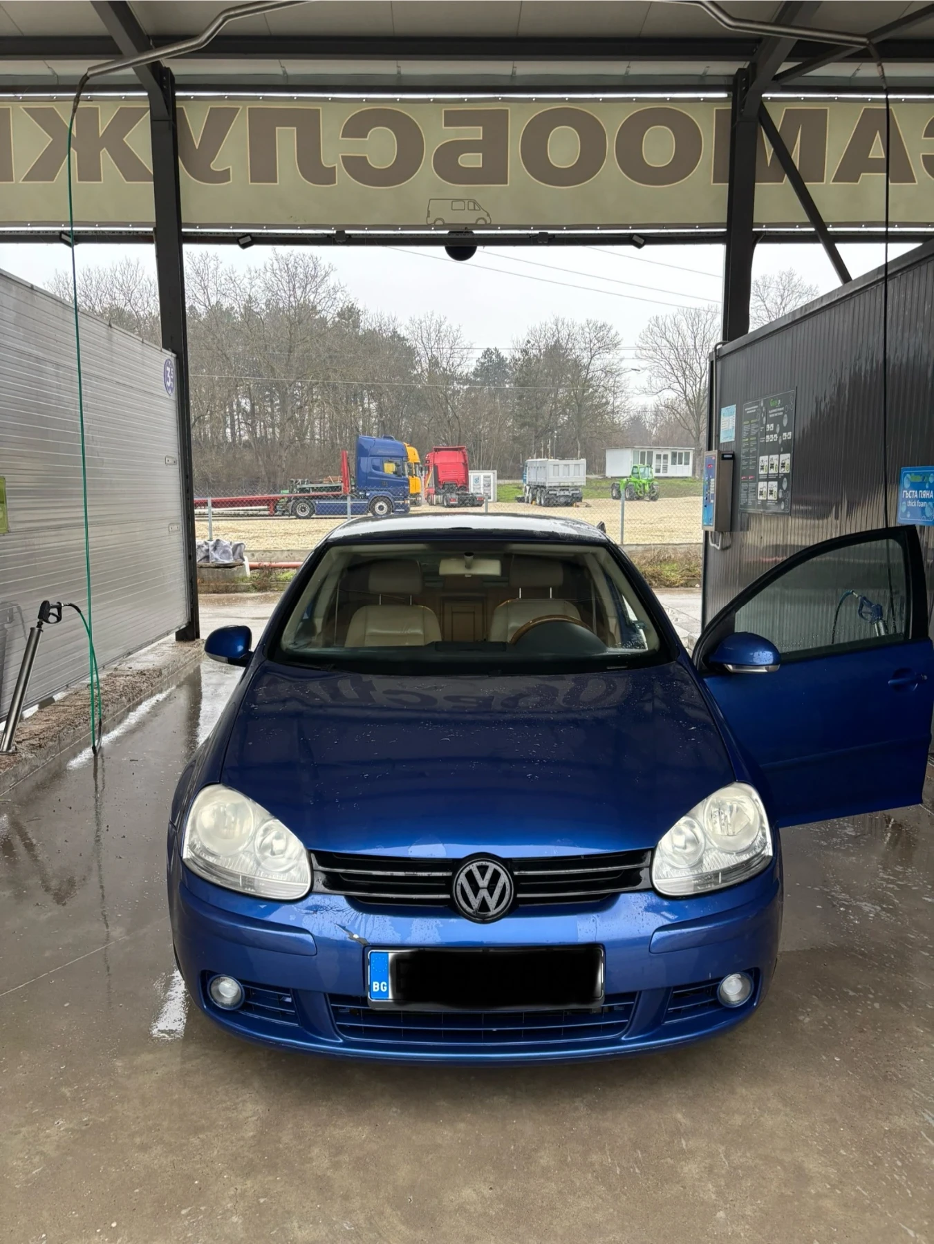 VW Golf 2.0 FSI, снимка 7 - Автомобили и джипове - 53964939