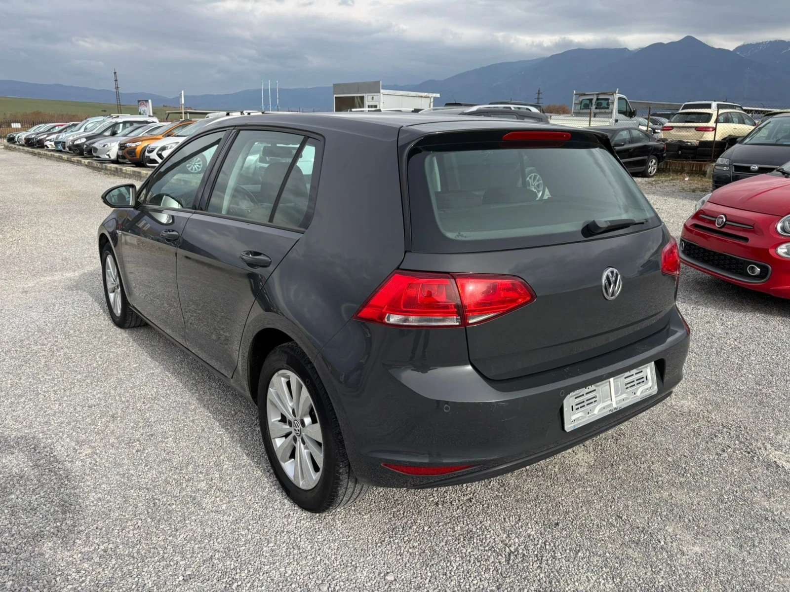 VW Golf 1.4tgi, снимка 6 - Автомобили и джипове - 54061493