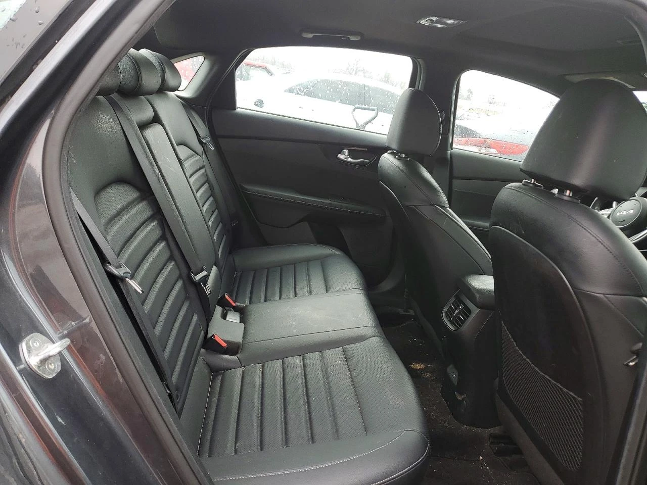 Kia Forte 2.0* GT-LINE* РЕАЛНИ КМ!, снимка 9 - Автомобили и джипове - 54152893