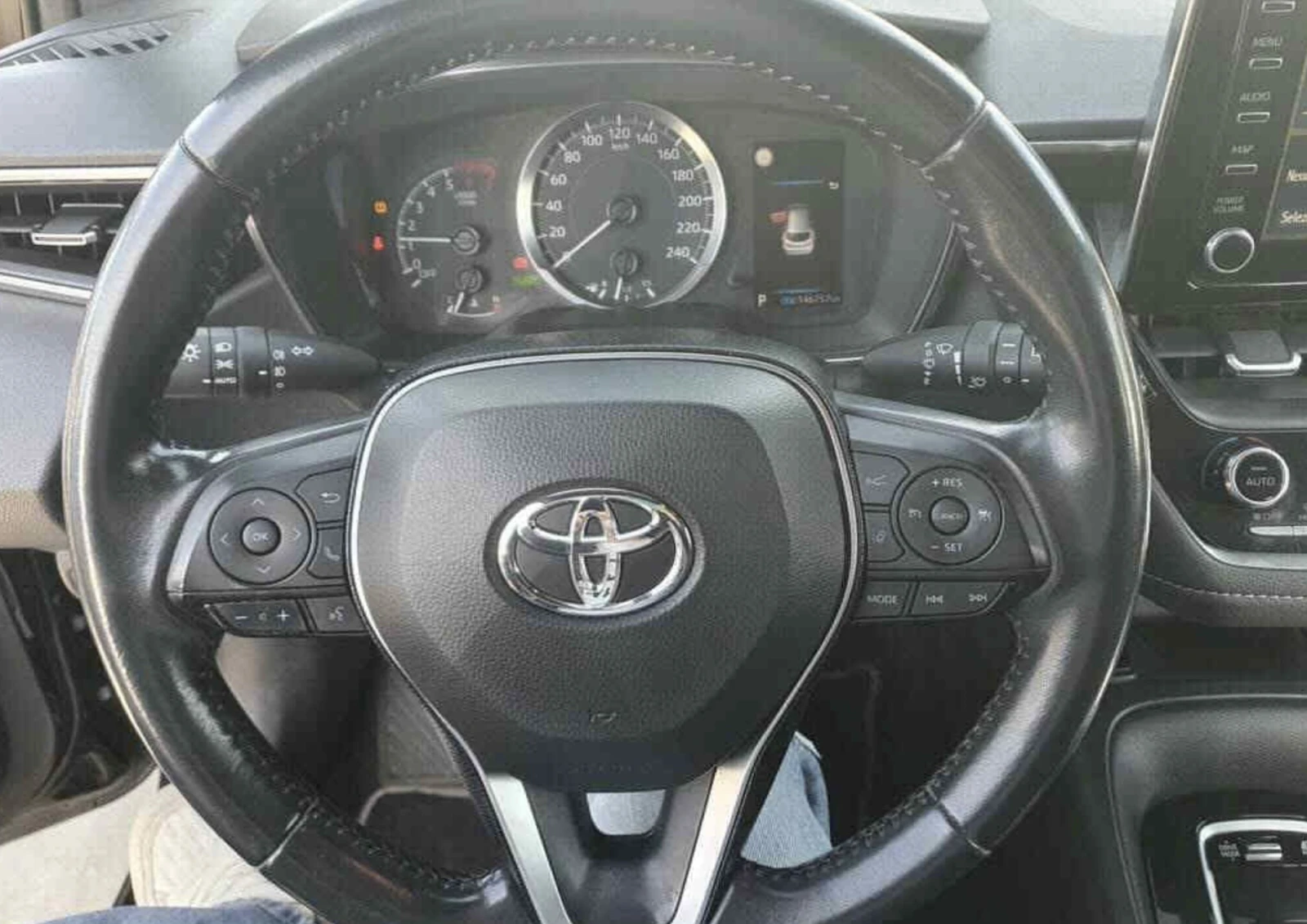 Toyota Corolla Touring Sports 1.8 Business, снимка 5 - Автомобили и джипове - 54217280