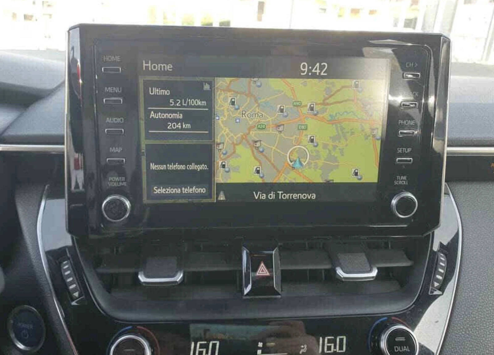 Toyota Corolla Touring Sports 1.8 Business, снимка 9 - Автомобили и джипове - 54217280