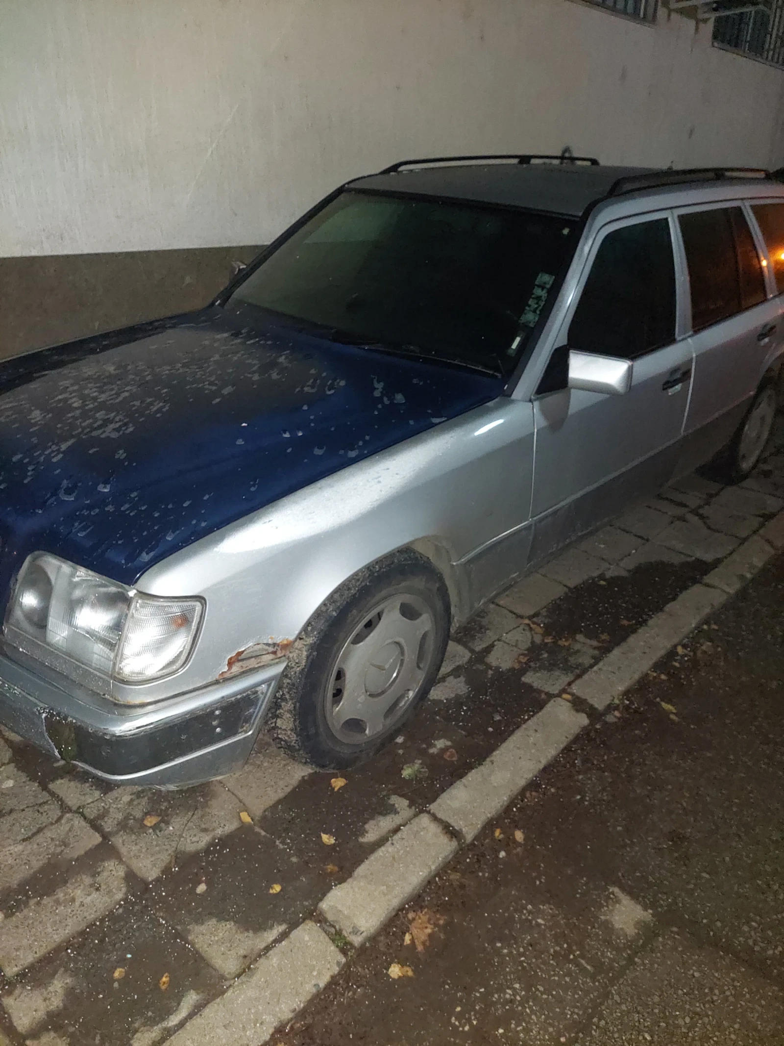 Mercedes-Benz E 300, снимка 2 - Автомобили и джипове - 54270157