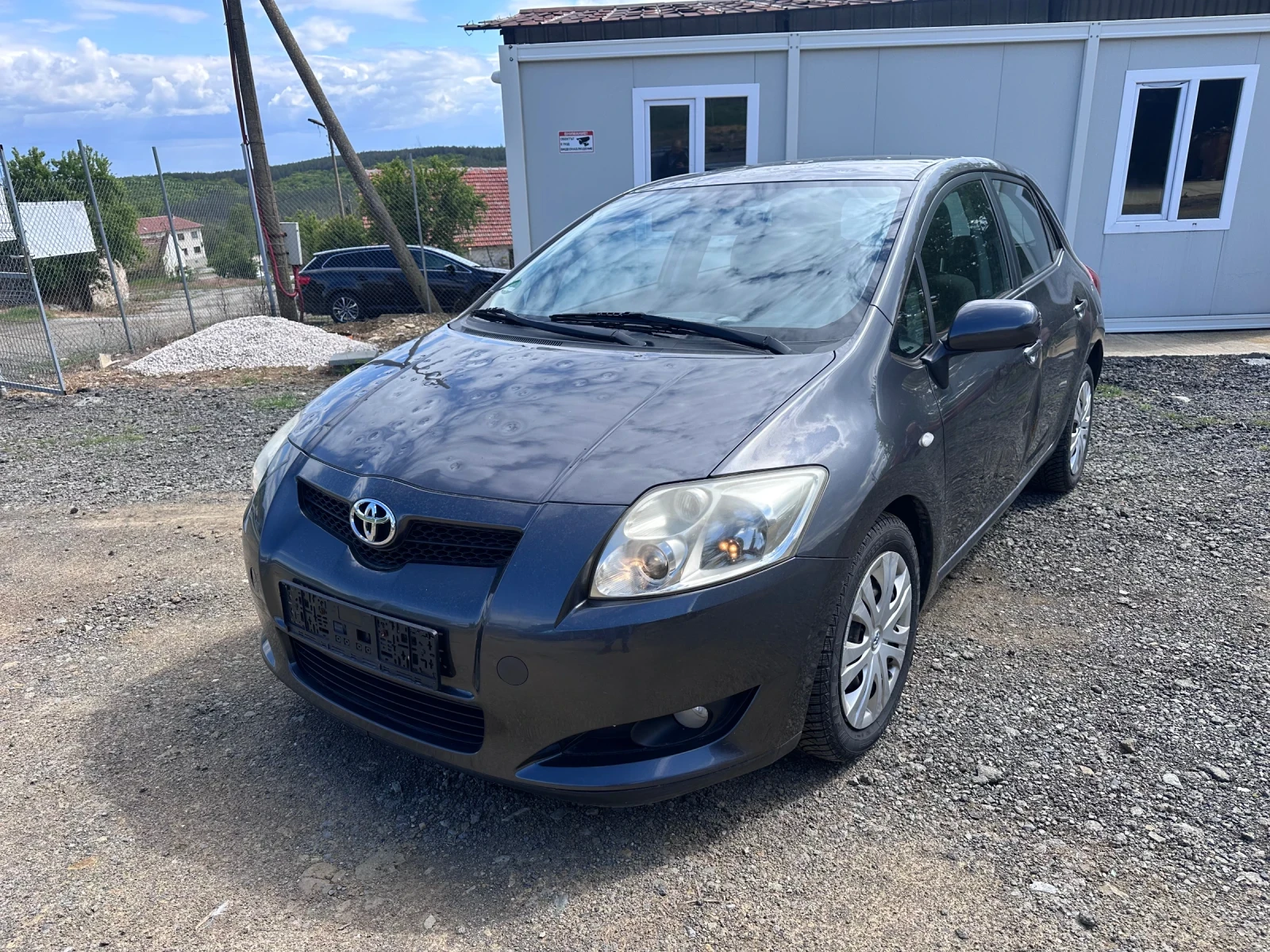 Toyota Auris 1.4 НА ЧАСТИ