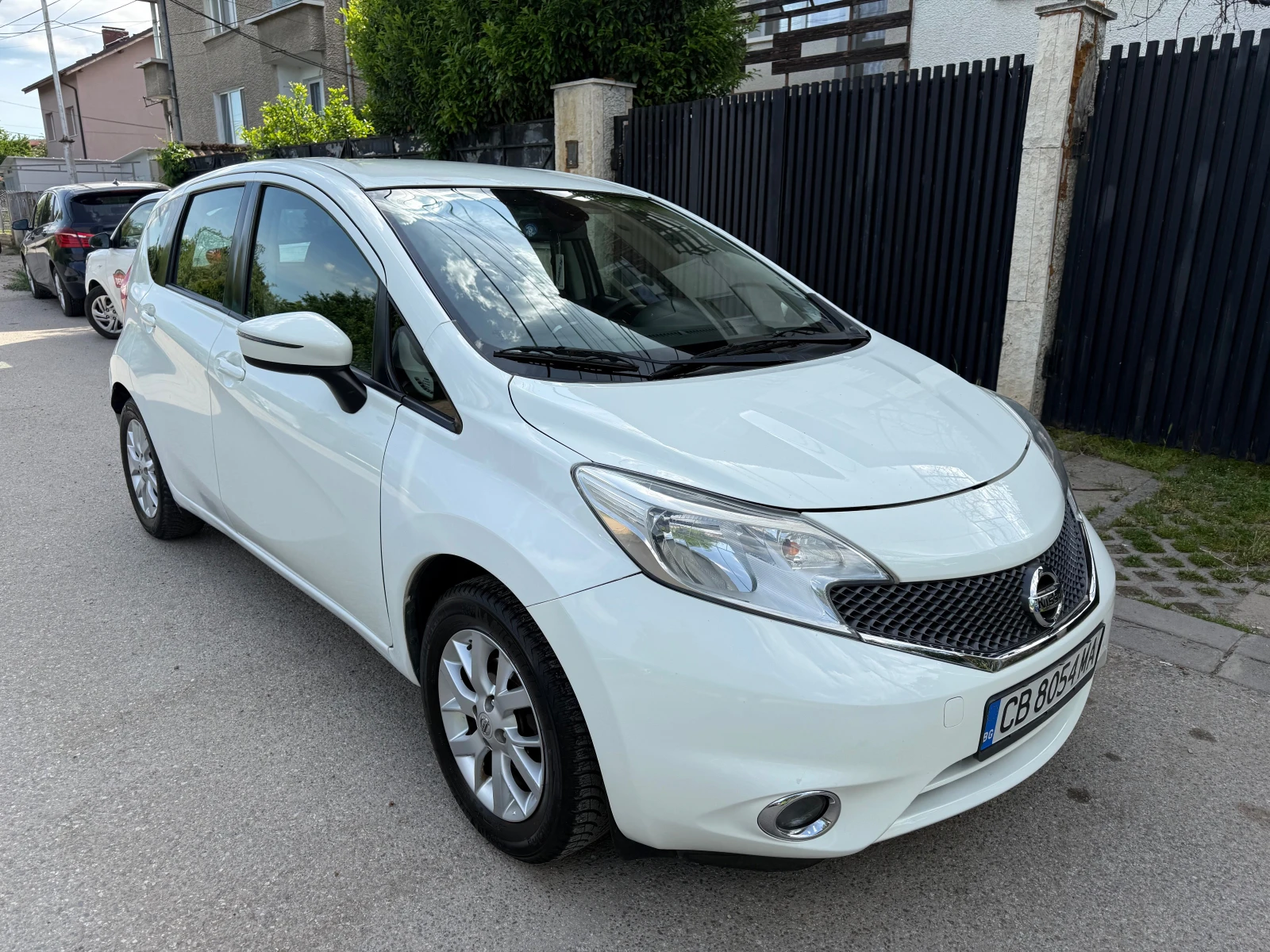 Nissan Note 1.2i, снимка 3 - Автомобили и джипове - 54671961