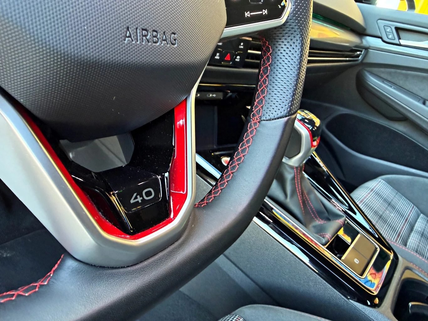 VW Golf 40TH ANNIVERSARY | Mobile.bg � ����������� 12