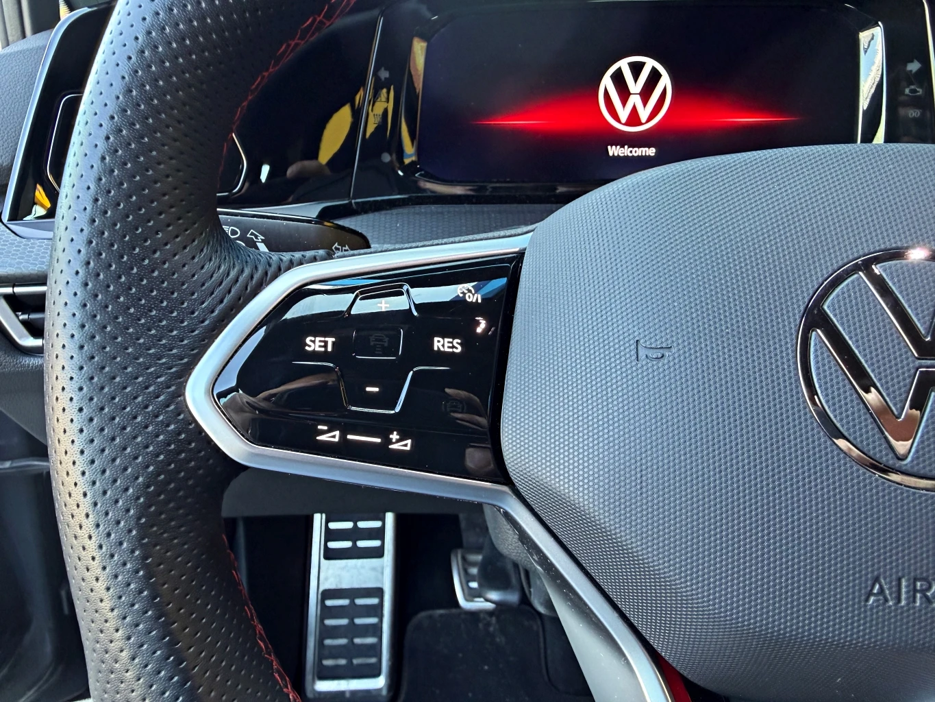 VW Golf 40TH ANNIVERSARY | Mobile.bg � ����������� 14