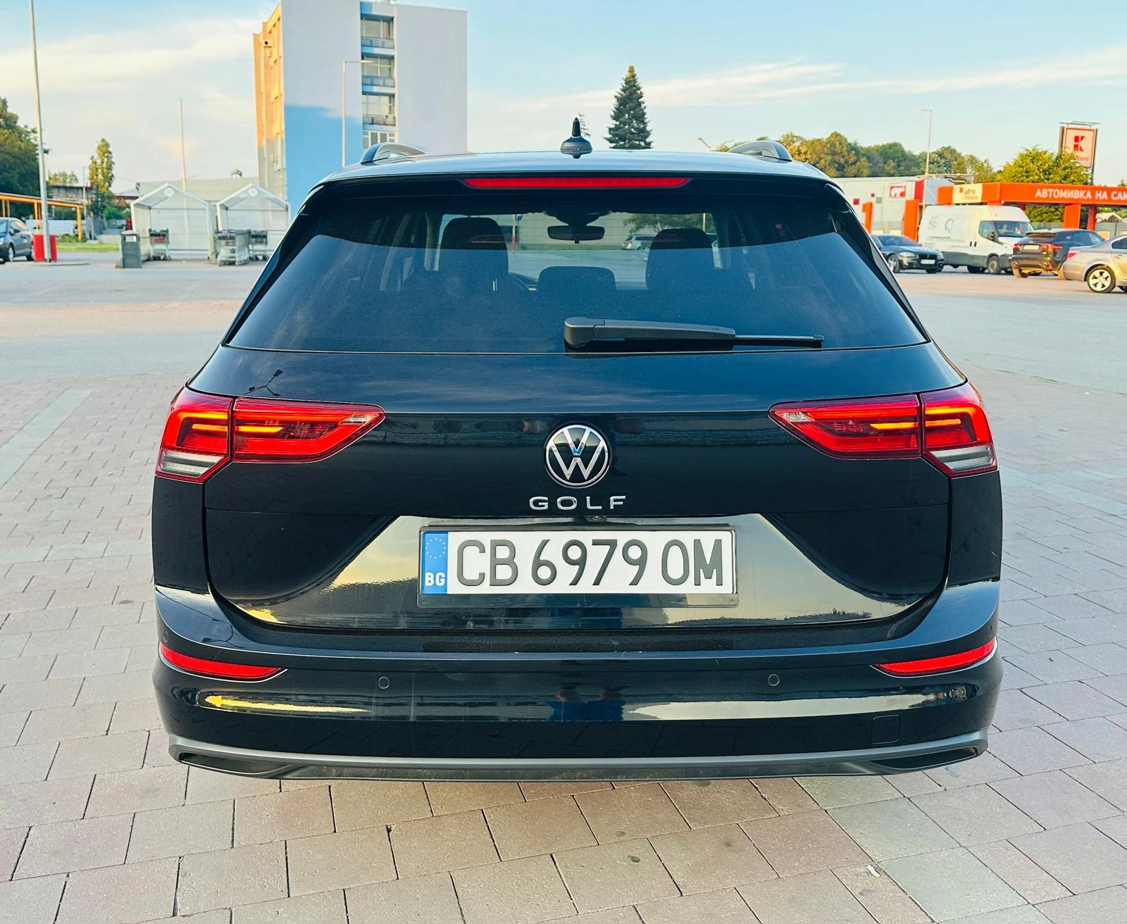 VW Golf 2.0TDI IQ LED+ 2025, снимка 5 - Автомобили и джипове - 55061932