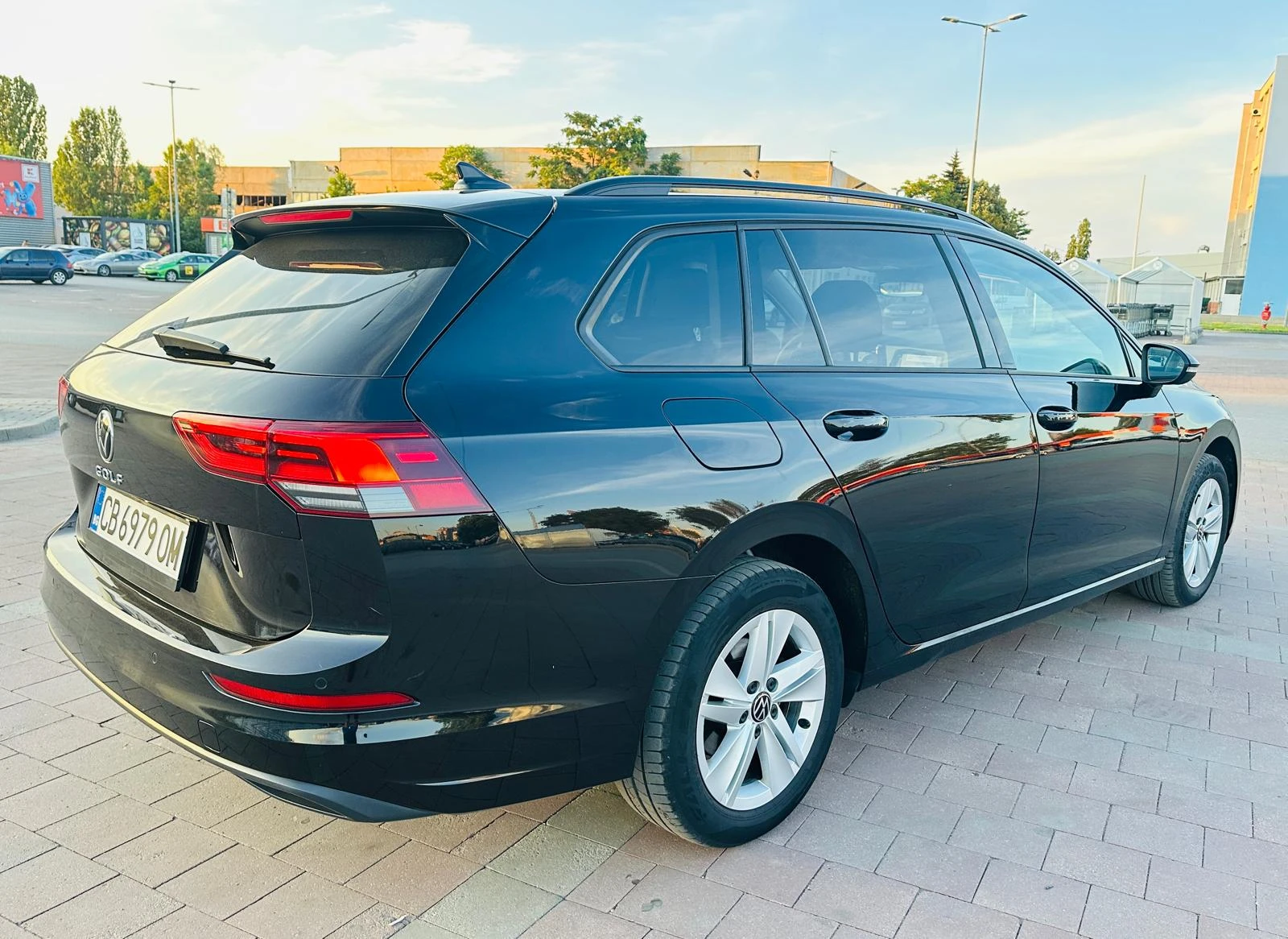 VW Golf 2.0TDI IQ LED+ 2025, снимка 6 - Автомобили и джипове - 55061932