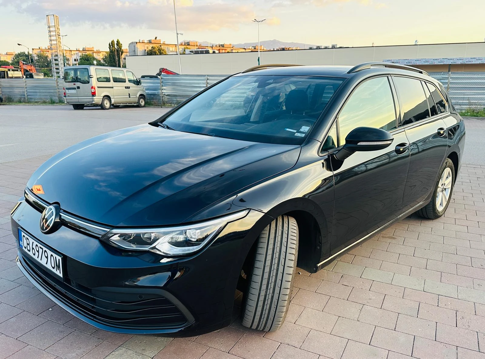 VW Golf 2.0TDI IQ LED+ 2025, снимка 3 - Автомобили и джипове - 55061932