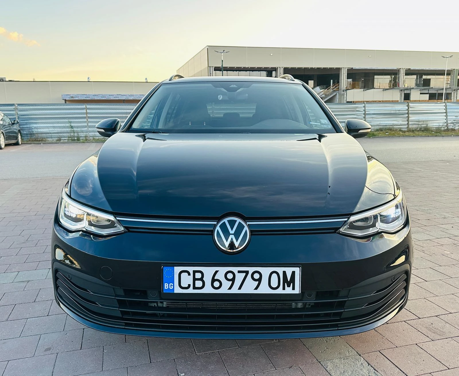 VW Golf 2.0TDI IQ LED+ 2025, снимка 2 - Автомобили и джипове - 55061932