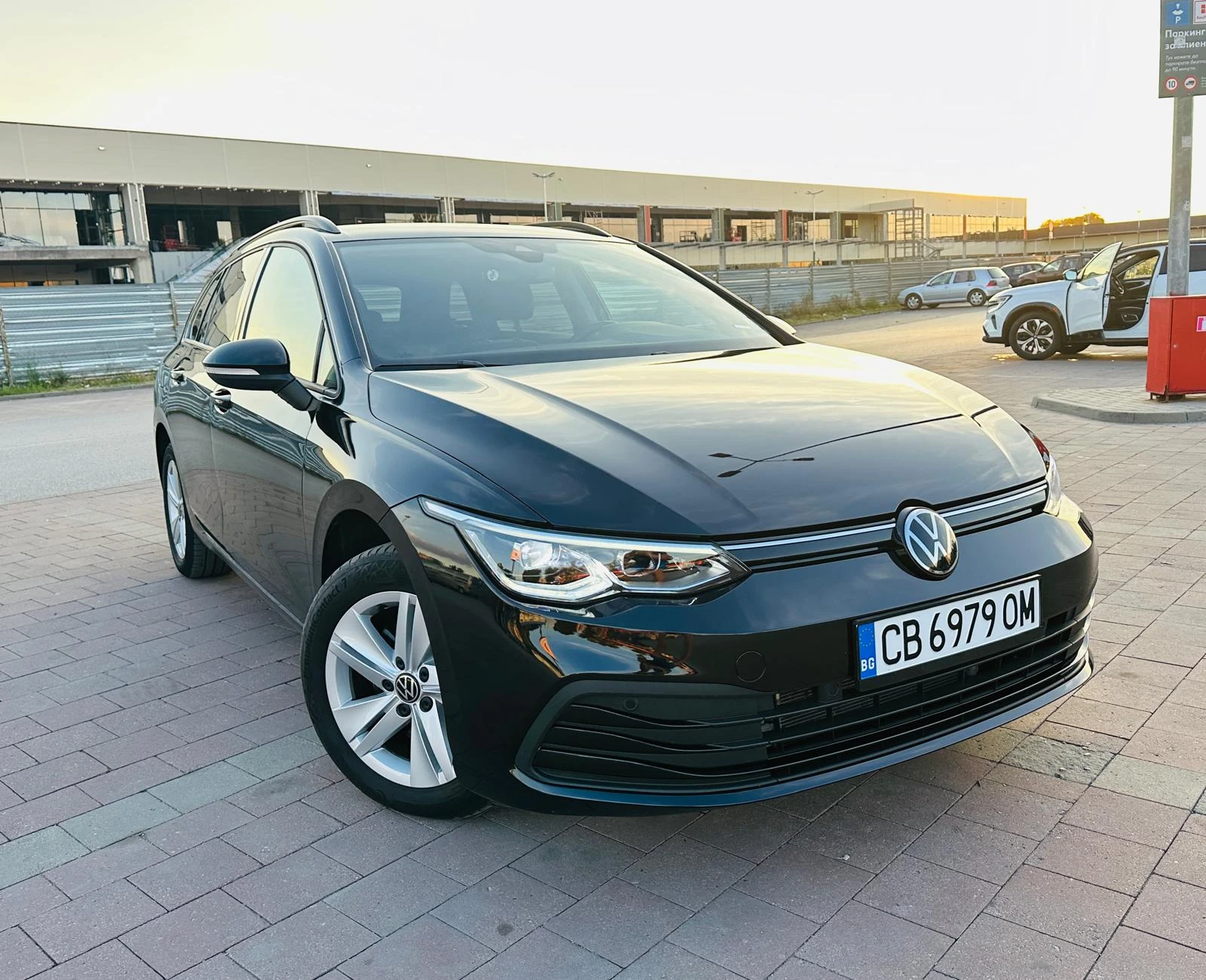 VW Golf 2.0TDI IQ LED+ 2025