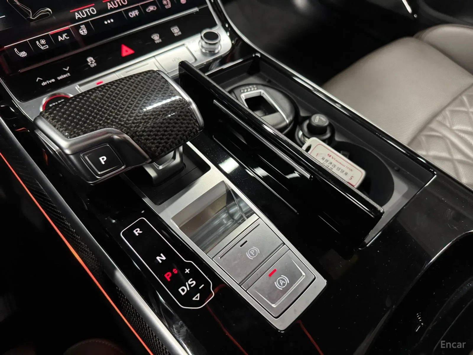Audi S8 UNIKAT* 44000KM!!!* S8* QUATTRO* , снимка 11 - Автомобили и джипове - 55102686