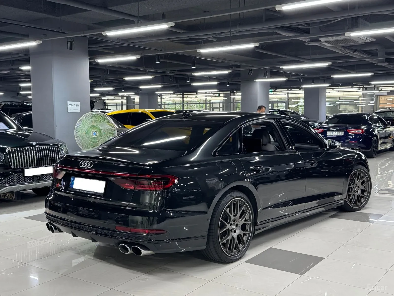 Audi S8 UNIKAT* 44000KM!!!* S8* QUATTRO* , снимка 3 - Автомобили и джипове - 55102686