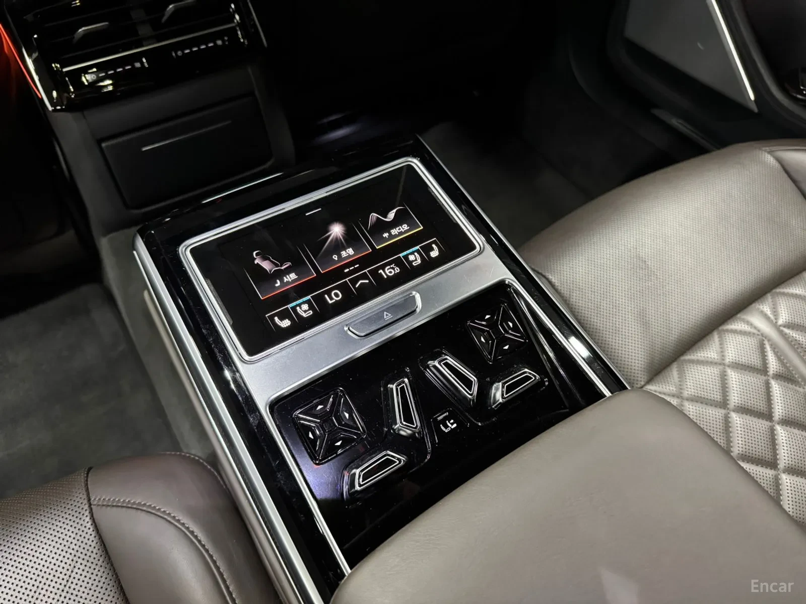 Audi S8 UNIKAT* 44000KM!!!* S8* QUATTRO* , снимка 14 - Автомобили и джипове - 55102686