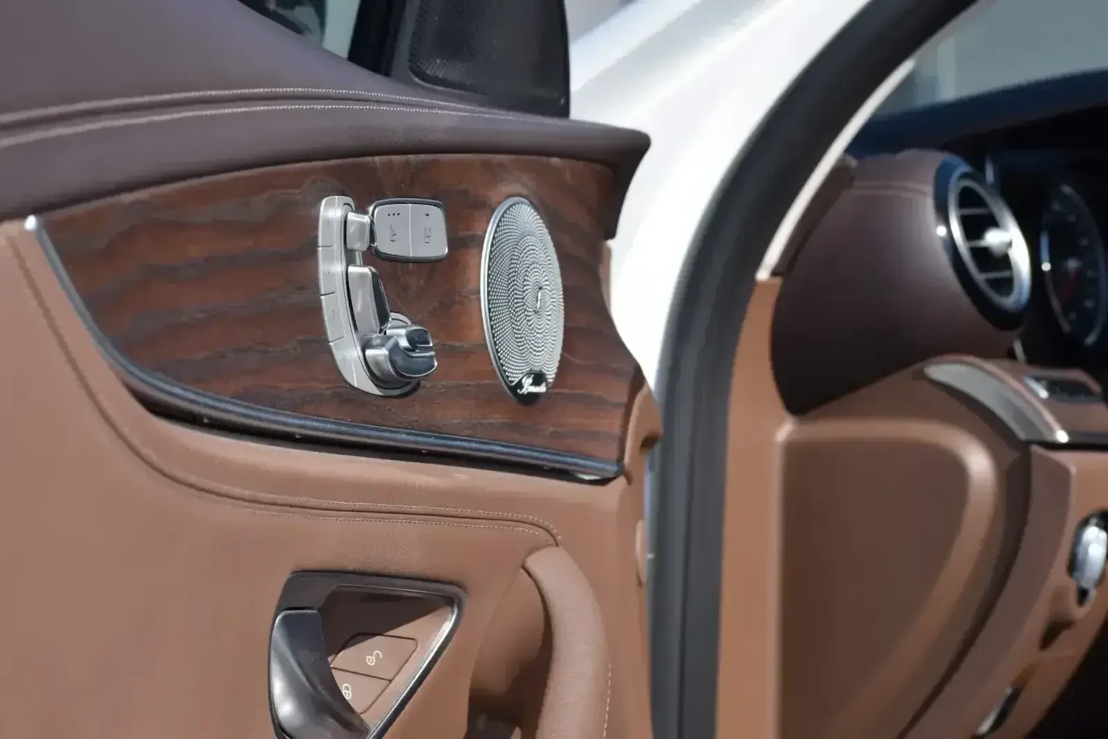 Mercedes-Benz E 350, снимка 9 - Автомобили и джипове - 55247941