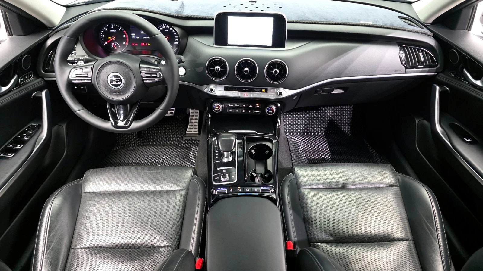 Kia Stinger 2.2d* HUD* ������� �����* ��. ��������* ������ ��� | Mobile.bg � ����������� 7