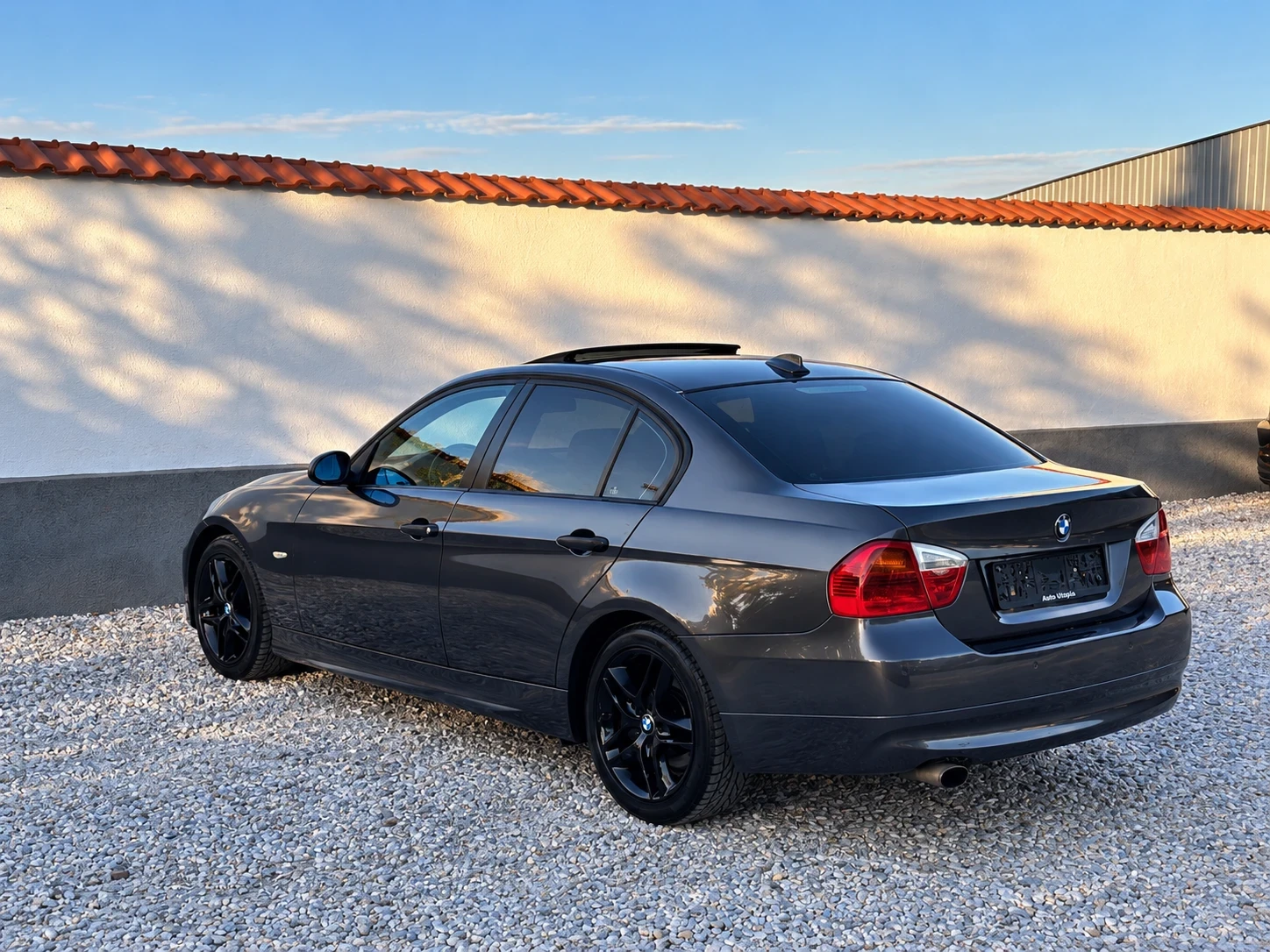 BMW 320 НАВИГАЦИЯ/ПОДГРЕВ/163/ЛЮК, снимка 3 - Автомобили и джипове - 56074551