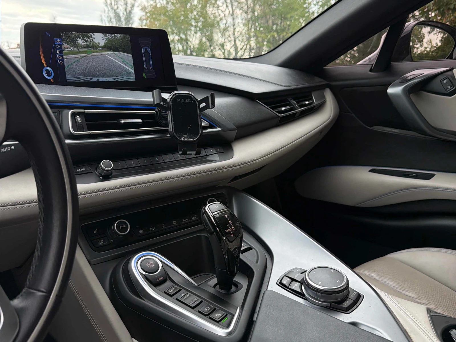 BMW i8 XDRIVE * ГЛАВНО ПРЕДСТАВИТЕЛСТВО * , снимка 10 - Автомобили и джипове - 56088937