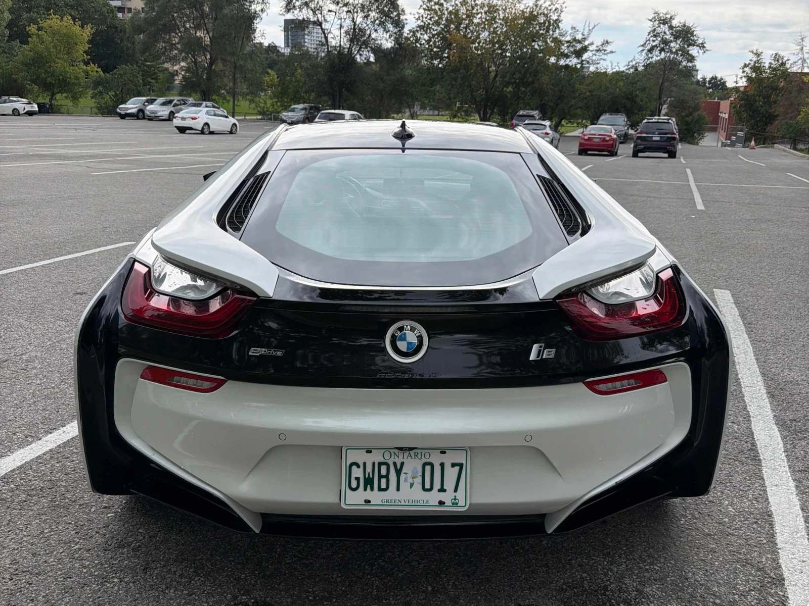 BMW i8 XDRIVE * ГЛАВНО ПРЕДСТАВИТЕЛСТВО * , снимка 6 - Автомобили и джипове - 56088937