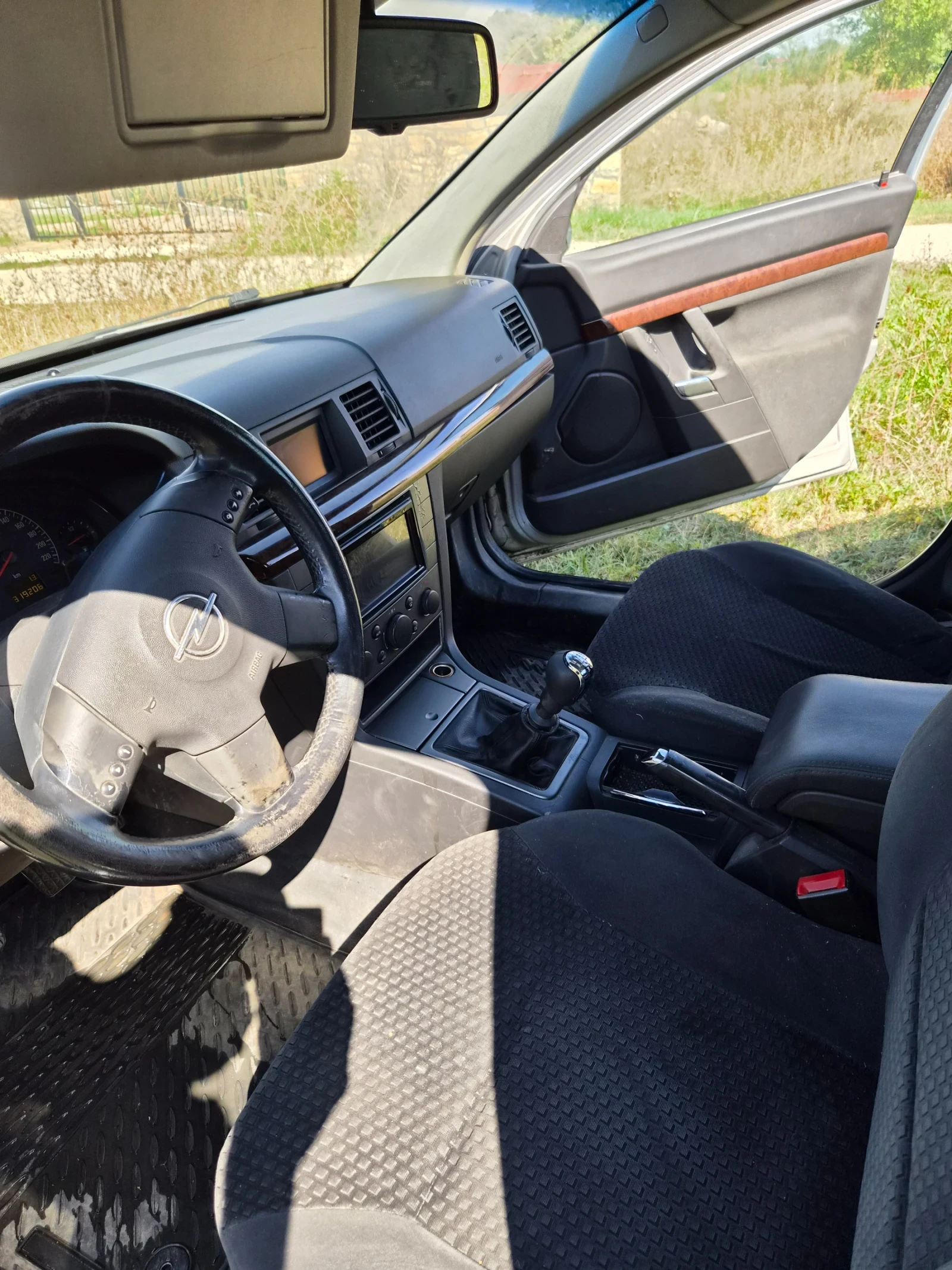 Opel Vectra 1.8 16V, снимка 14 - Автомобили и джипове - 56219089