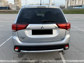 Mitsubishi Outlander GT 3.0 V6 224кс. S-AWC 4X4 FULL-7МЕСТА, снимка 5