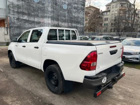     Toyota Hilux 2.4D-4D, 