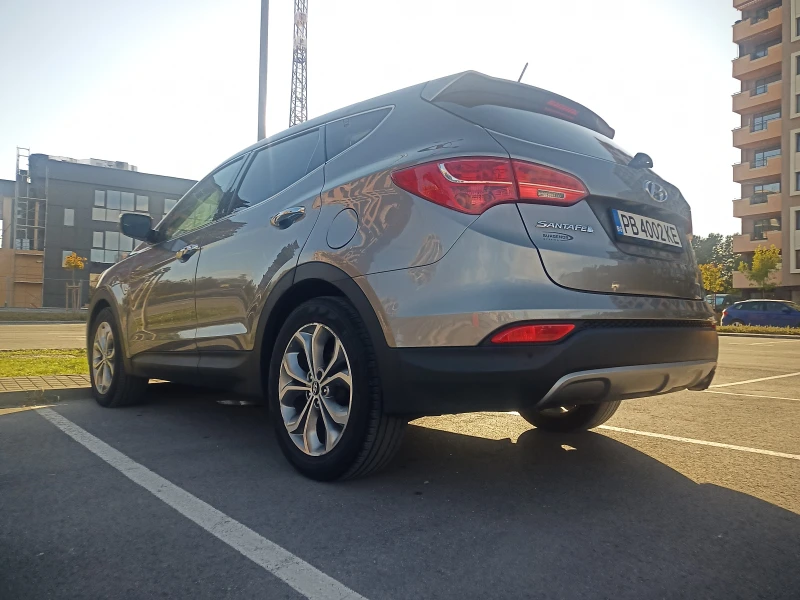 Hyundai Santa fe, снимка 4 - Автомобили и джипове - 47537564