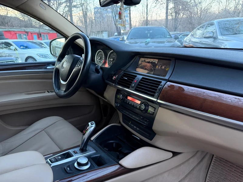 BMW X6 35SD* Алкантара* SPORT* ВаКУМ, снимка 12 - Автомобили и джипове - 48155300