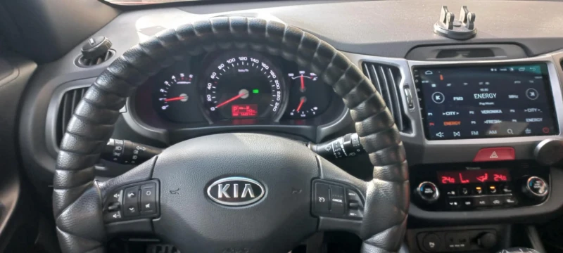 Kia Sportage, снимка 6 - Автомобили и джипове - 48759373