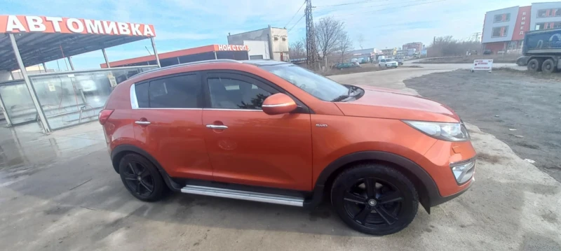 Kia Sportage, снимка 3 - Автомобили и джипове - 48759373